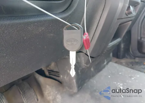 2012 Ford F-150 Xl z USA, uszkodzony, nr VIN 1FTMF1CM5CFD01918